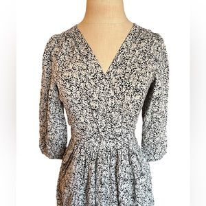 Willow & Clay Black & White Boho Floral Dress- 3/4 Sleeves & Pockets Size XS